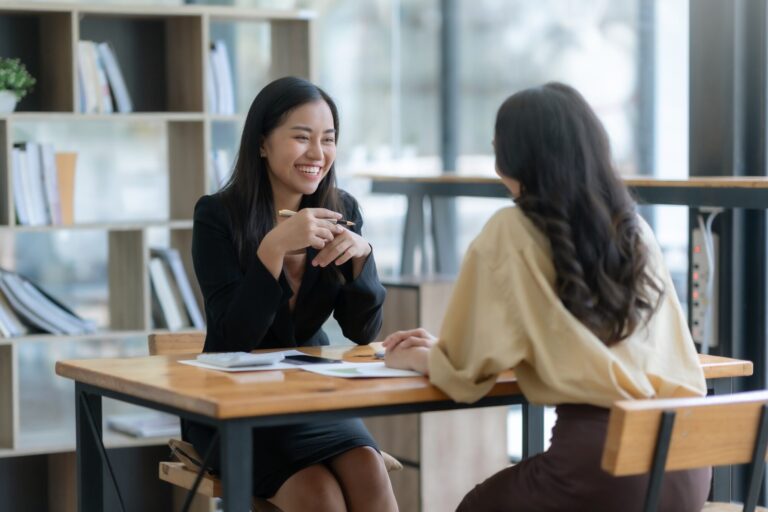 Como conduzir uma entrevista de estagiário? Confira 6 boas práticas!